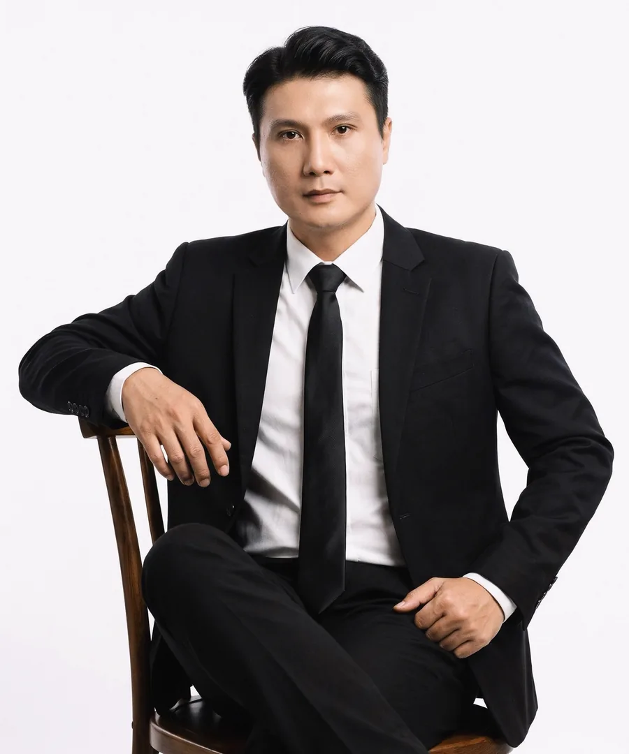 Eric Nhà Phố tư vấn khách hàng